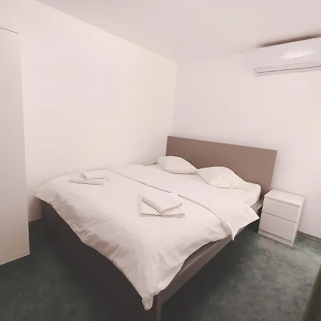Casa Tiky