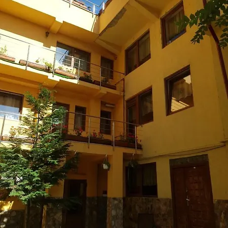 Casa Tiky Pensjonat 3*