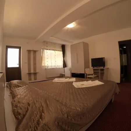 Casa Tiky Pensjonat 3*