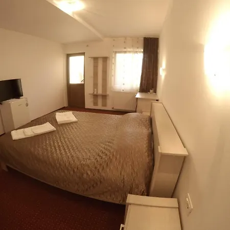 Casa Tiky 2*