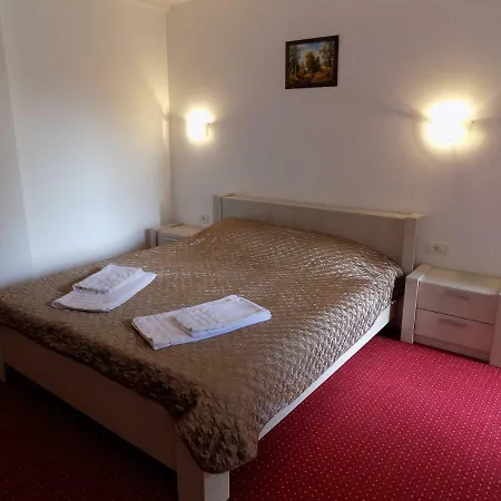Casa Tiky 3*