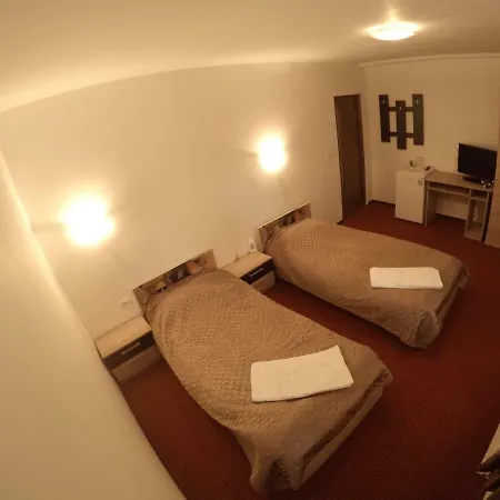 Pensionat Casa Tiky 3*